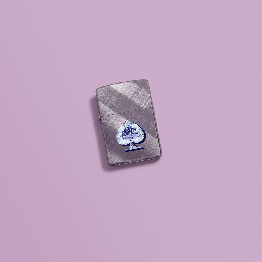 gleaming spade design
