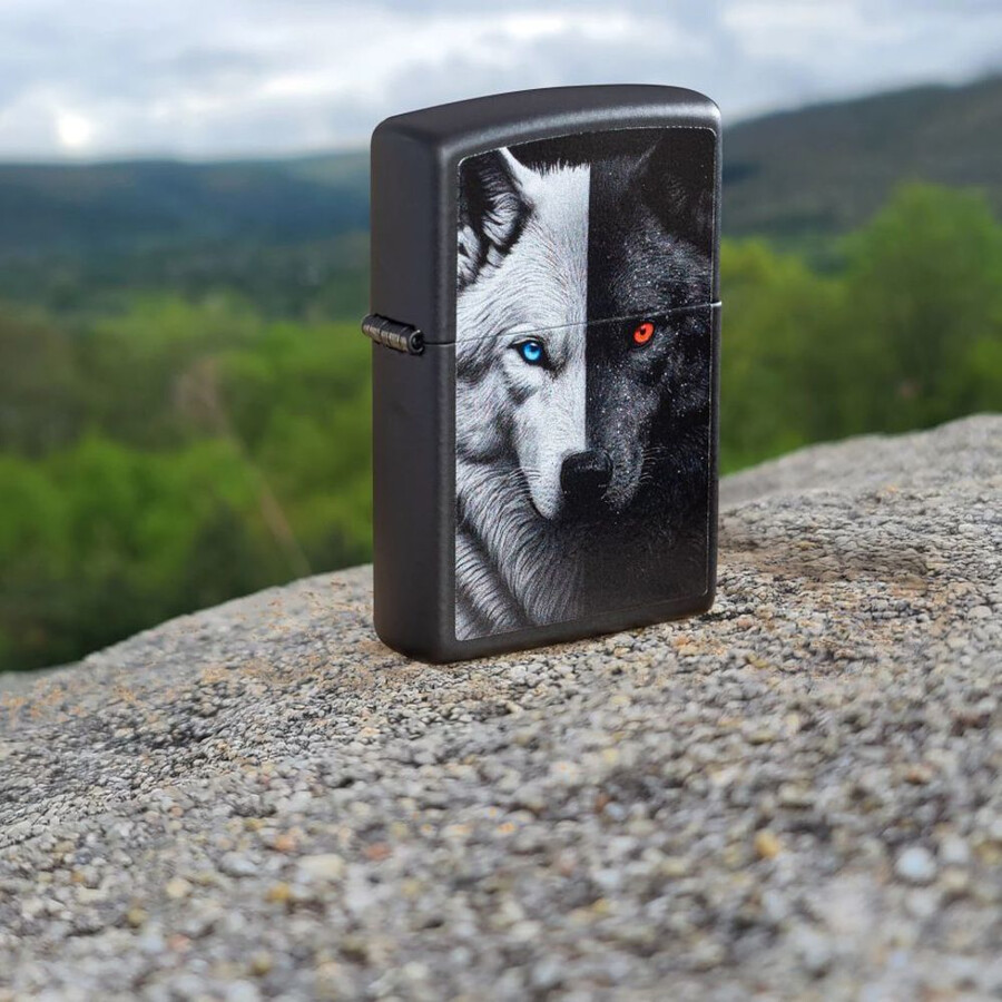 two wolves design