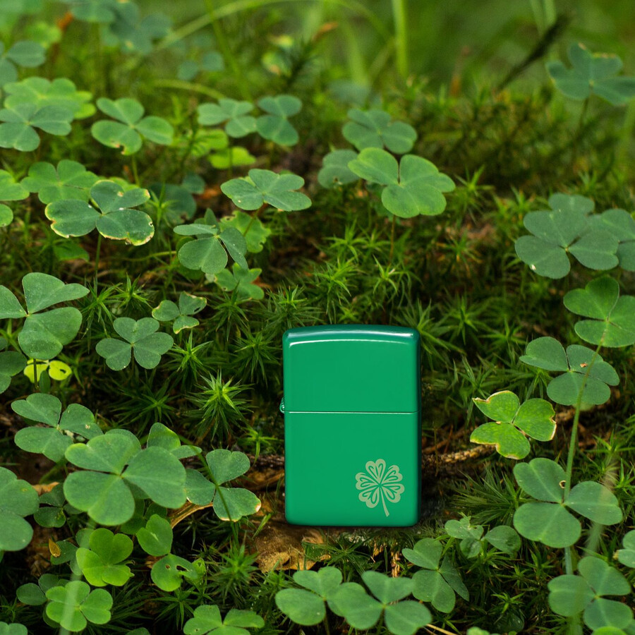 lucky clover design