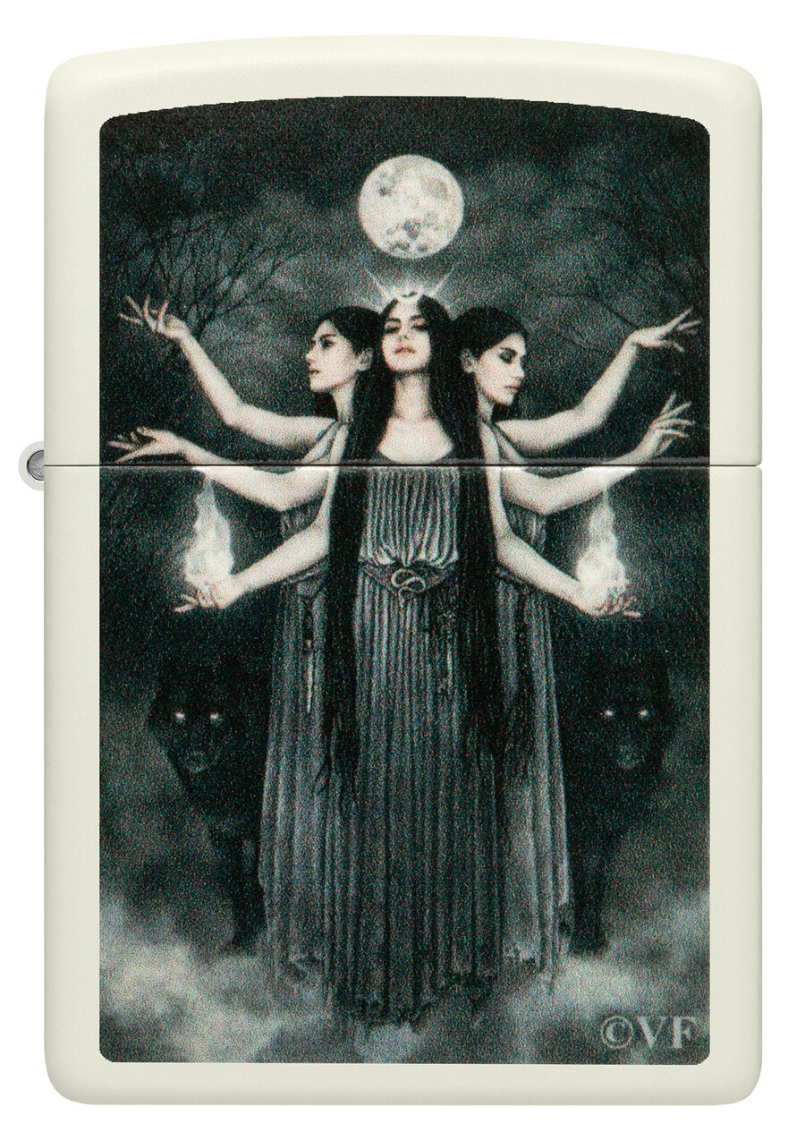 victoria francés hecate design